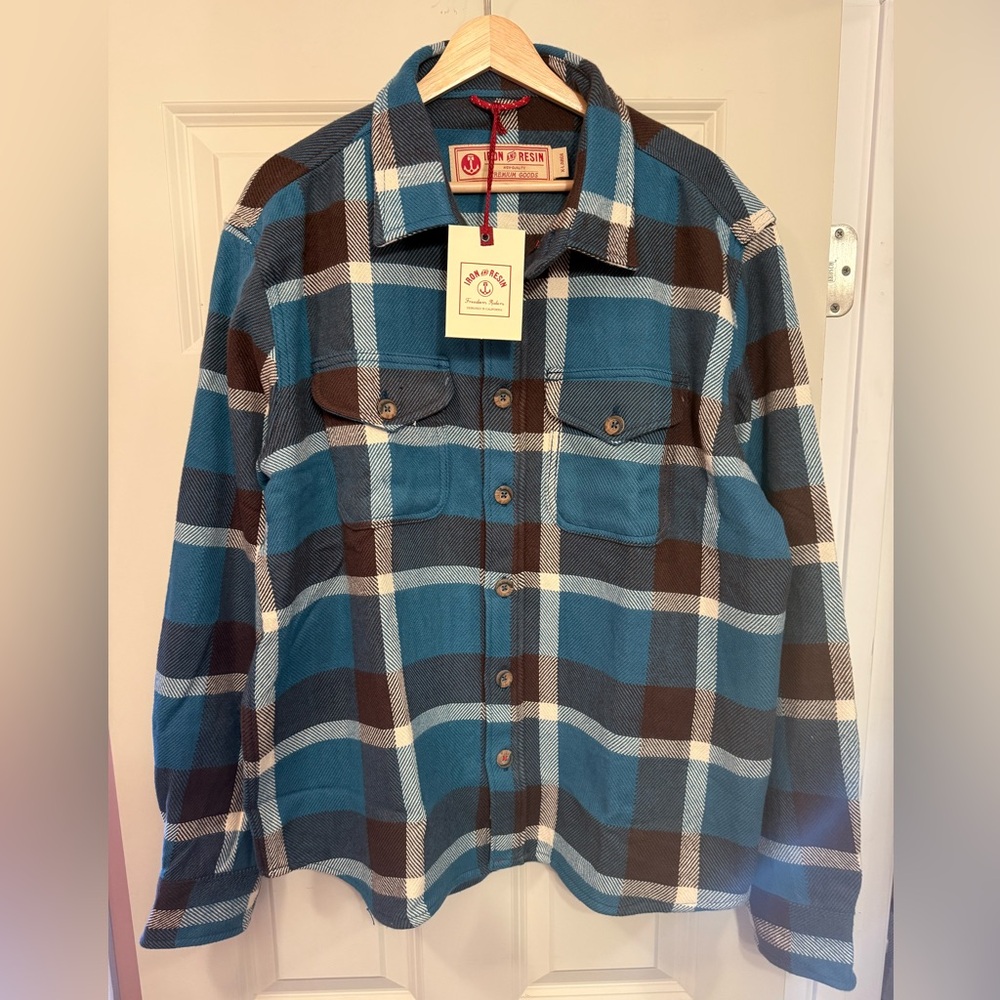 Iron & Resin Heavy Conejo Blue Shirt XL